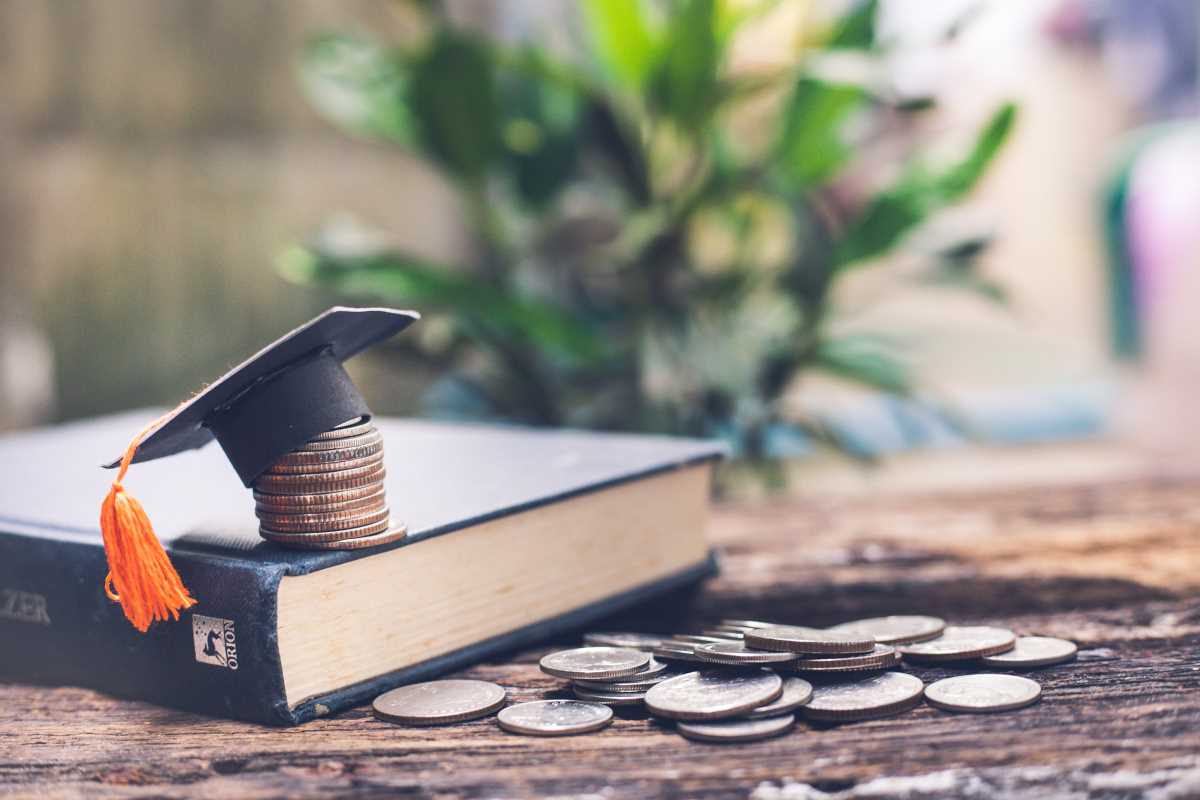 How to Find Scholarships for Trade School Students
